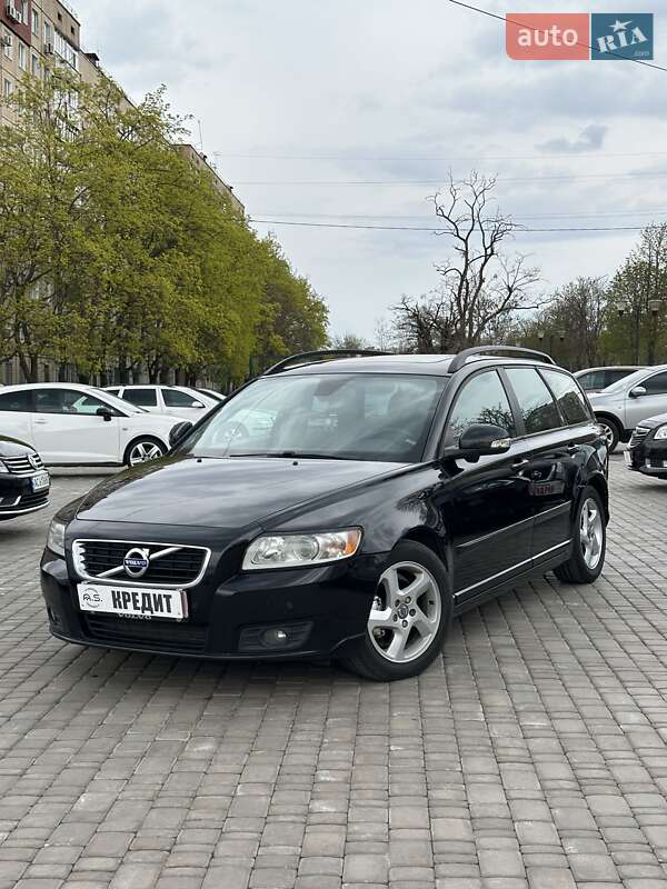 Универсал Volvo V50 2011 в 