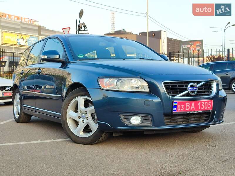 Универсал Volvo V50 2011 в 