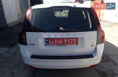 Универсал Volvo V50 2010 в 