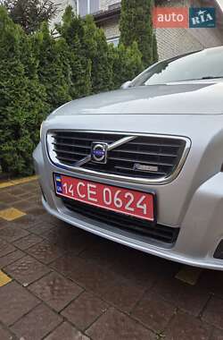Универсал Volvo V50 2010 в Львове