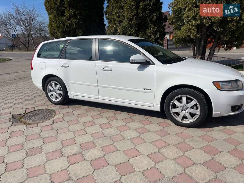 Універсал Volvo V50 2009 в Рівному