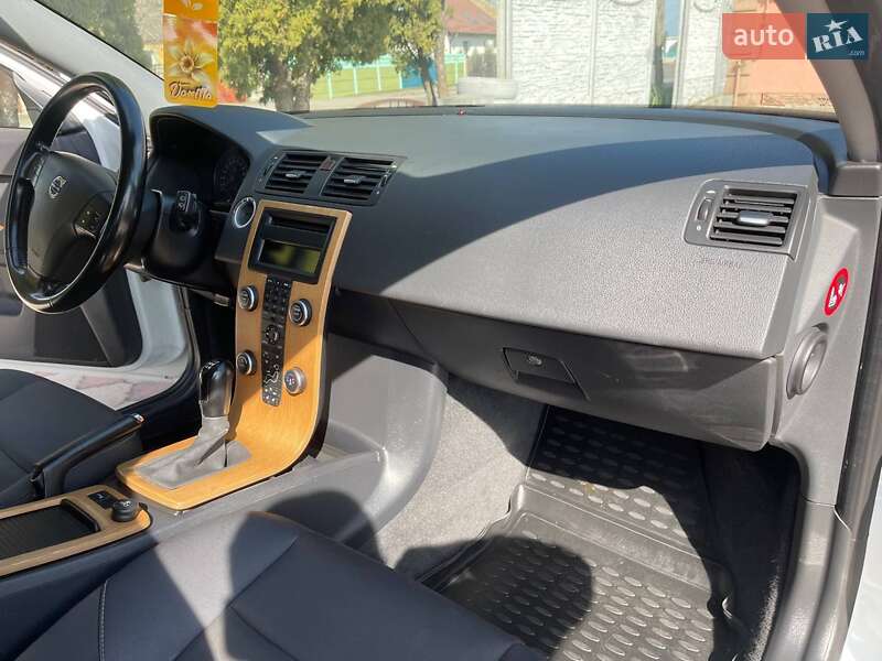 Універсал Volvo V50 2009 в Рівному