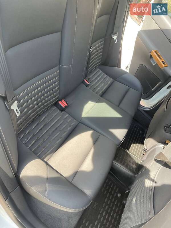 Універсал Volvo V50 2009 в Рівному