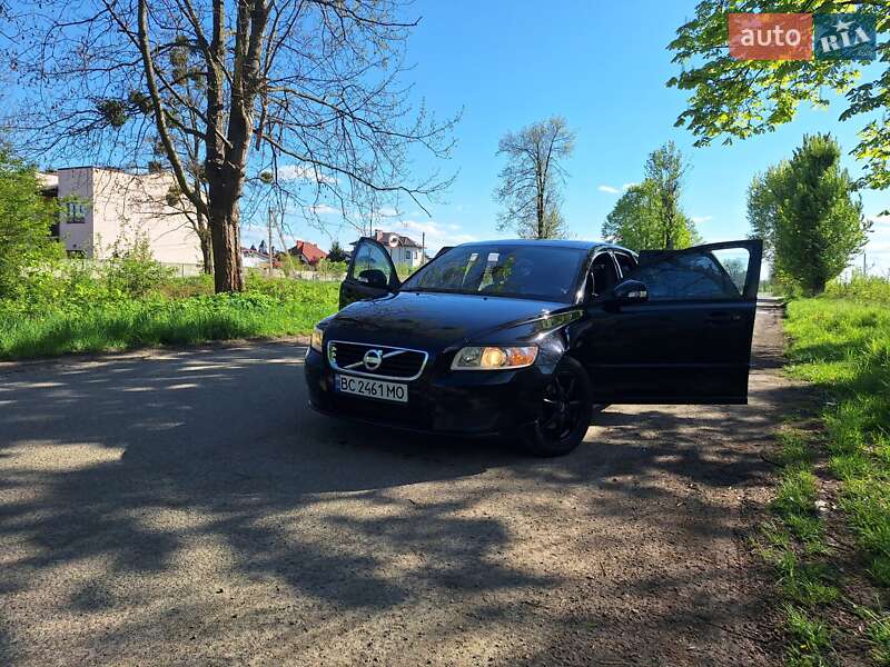 Универсал Volvo V50 2010 в Стрые