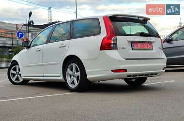 Универсал Volvo V50 2010 в 