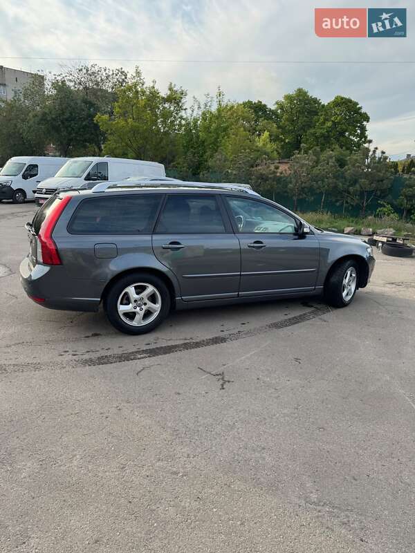 Універсал Volvo V50 2012 в Луцьку