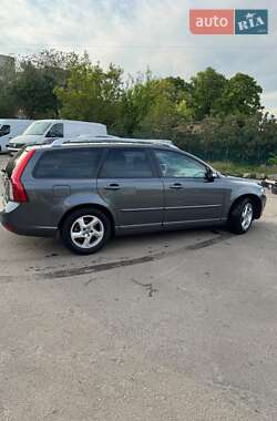Универсал Volvo V50 2012 в 