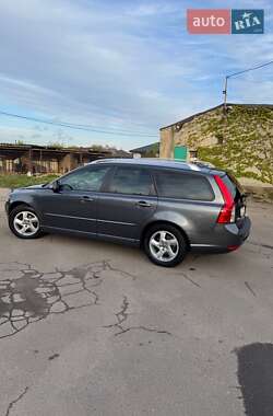 Универсал Volvo V50 2012 в 