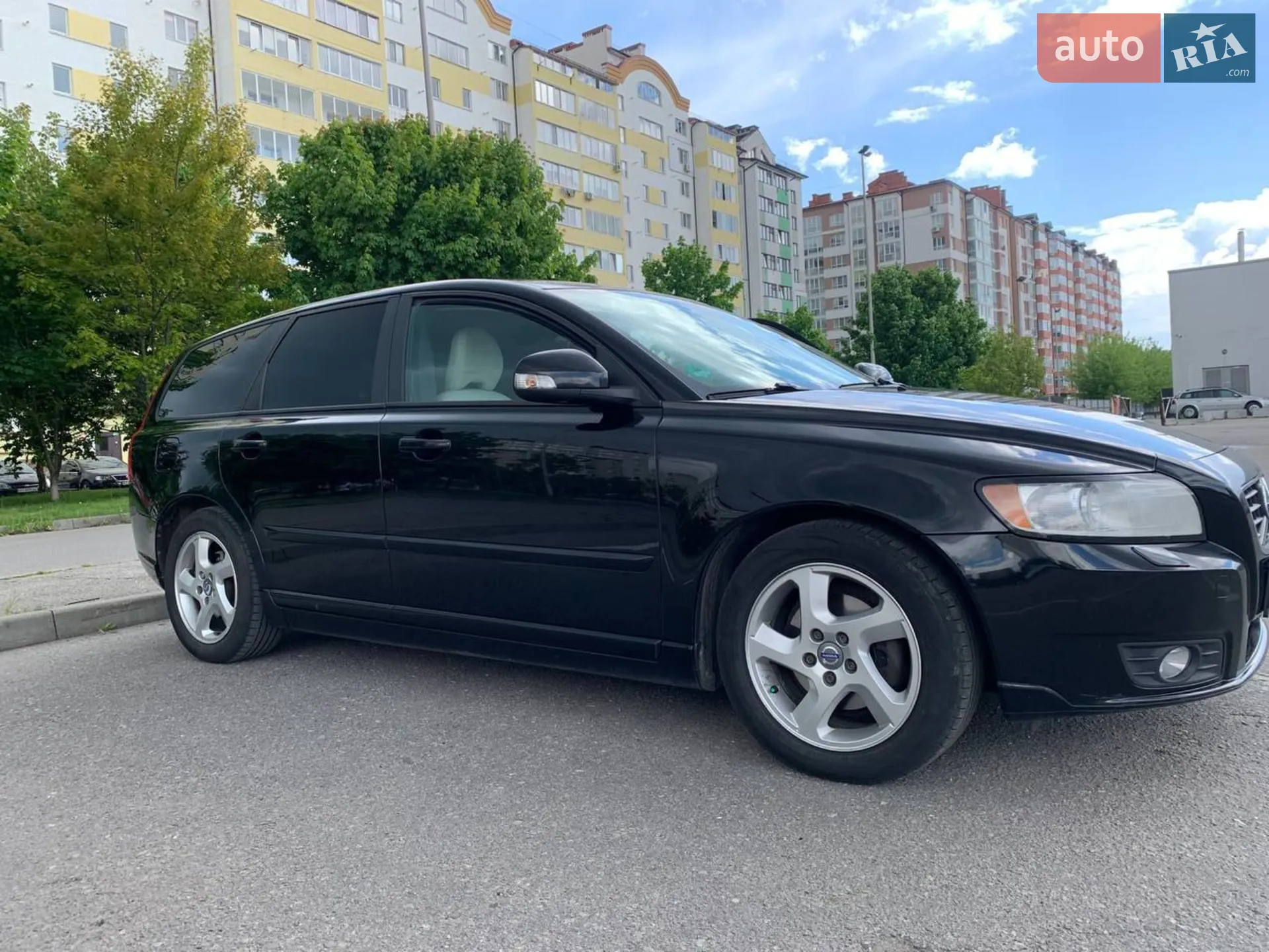 2011 Volvo V50 - мініатюра 8