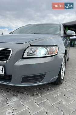 Универсал Volvo V50 2012 в 