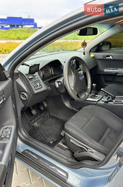 Универсал Volvo V50 2012 в 