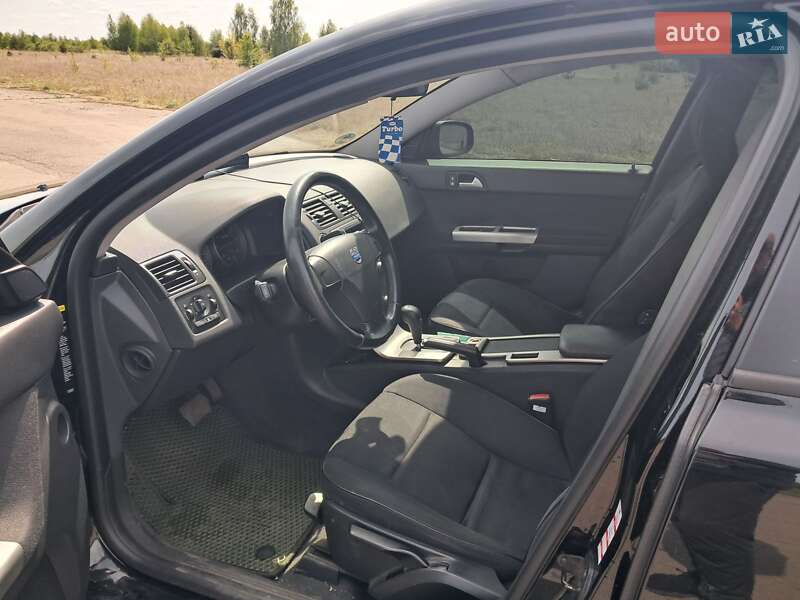 Универсал Volvo V50 2008 в Любешове
