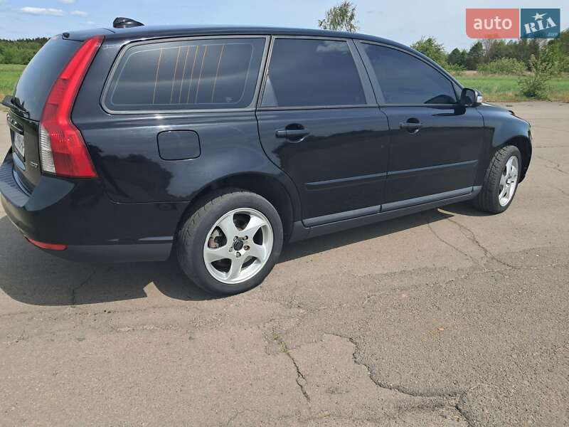 Универсал Volvo V50 2008 в Любешове