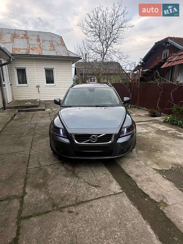 Volvo V50 2012