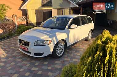 Універсал Volvo V50 2010 в Жовкві
