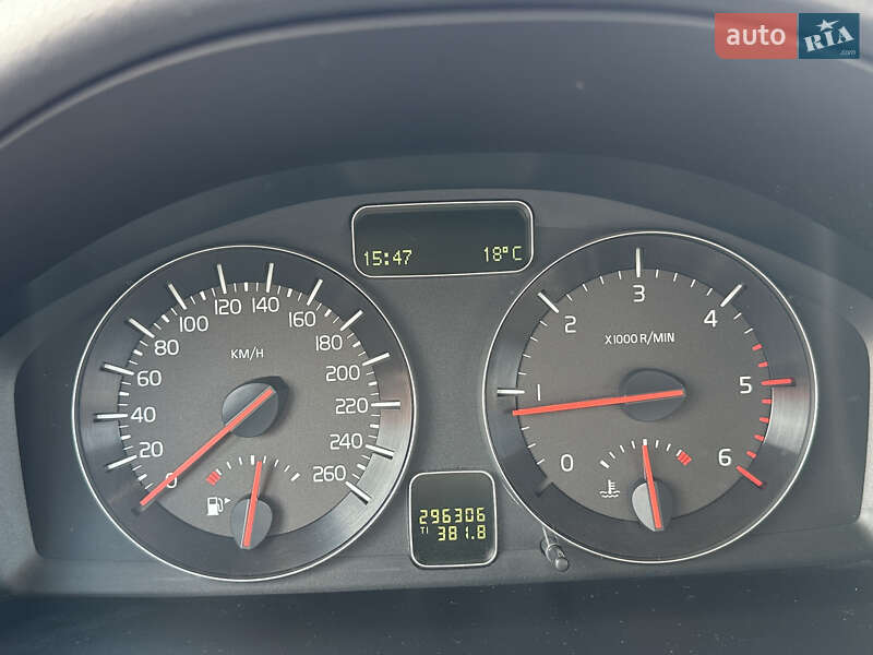 Універсал Volvo V50 2012 в Полтаві