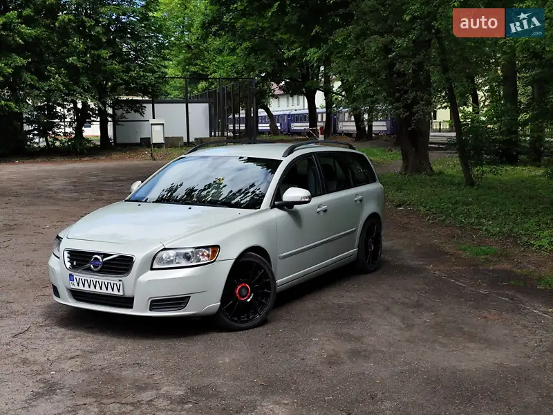 Volvo V50 2010 VIN YV1MW76F2B2612215 фото оголошення 3 з 74