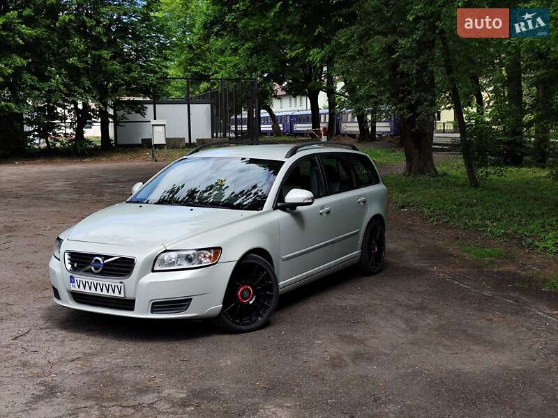 Volvo V50 2010