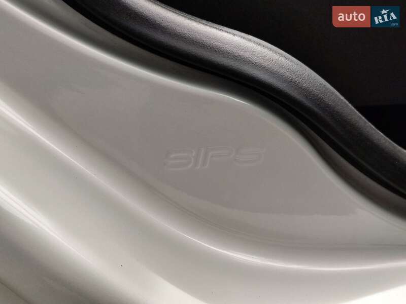 Універсал Volvo V50 2010 в Львові