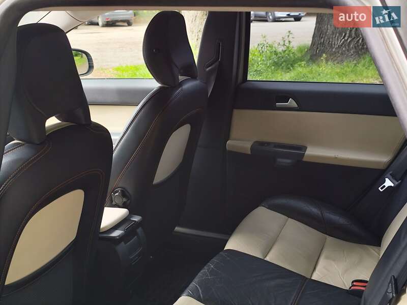 Універсал Volvo V50 2010 в Львові