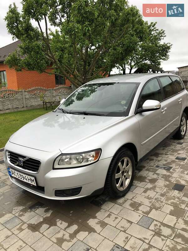 Универсал Volvo V50 2010 в 