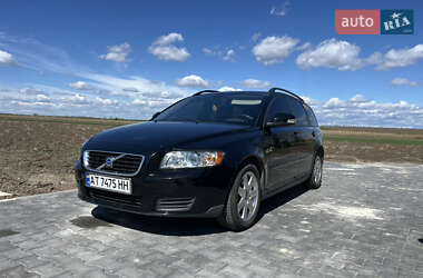 Універсал Volvo V50 2009 в Снятині