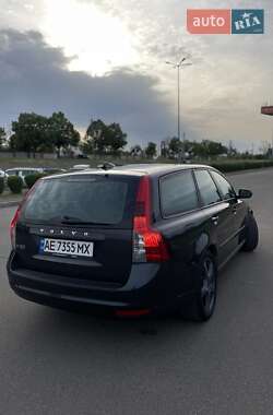 Универсал Volvo V50 2009 в 