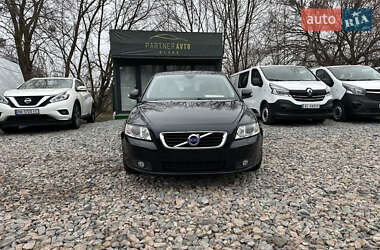 Универсал Volvo V50 2012 в 