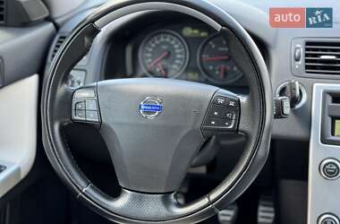 Универсал Volvo V50 2012 в 