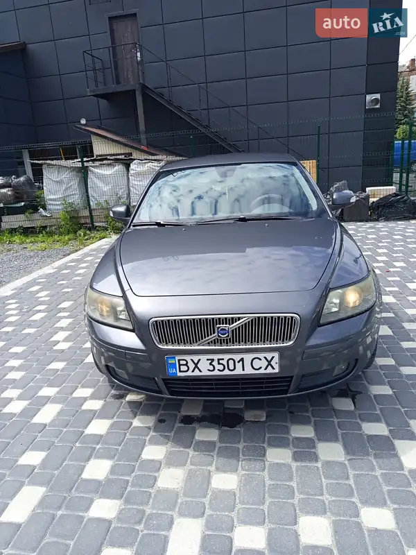 Volvo V50