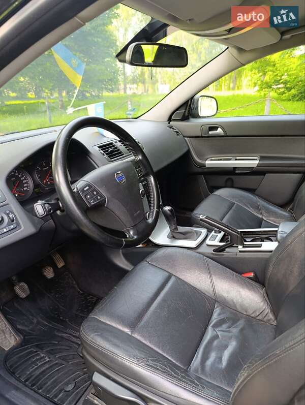 Универсал Volvo V50 2010 в Ровно фото 7 Универсал Volvo V50 2010 в Ровно