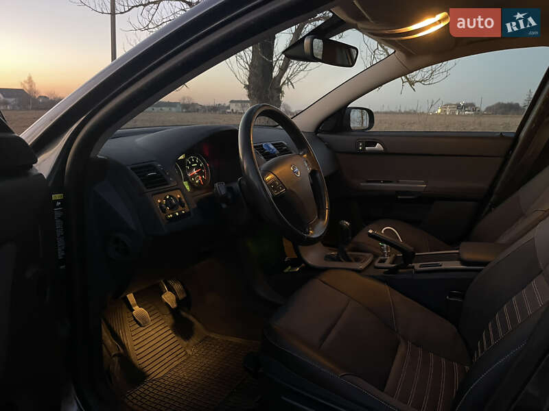 Універсал Volvo V50 2008 в Івано-Франківську