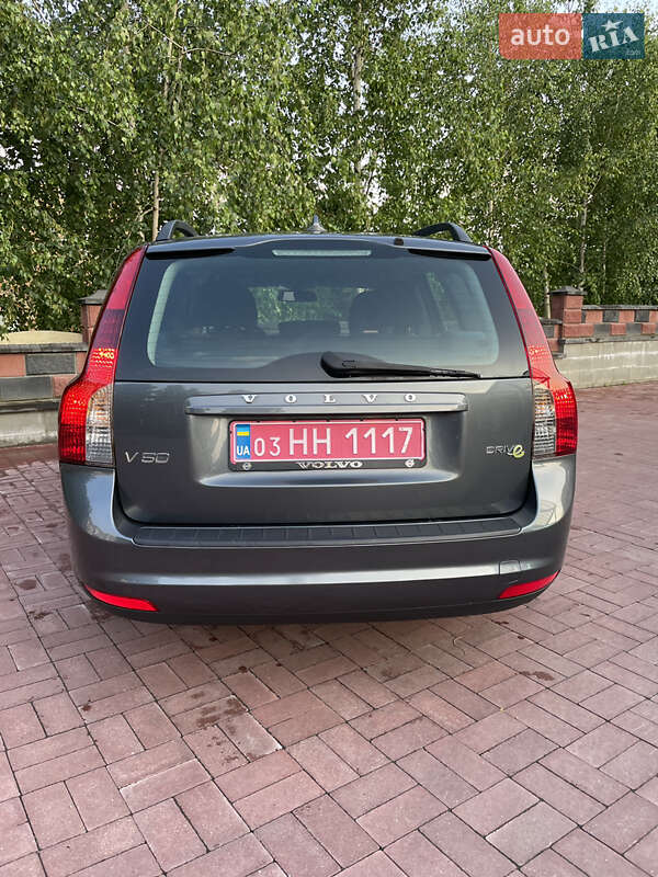 Універсал Volvo V50 2010 в Рівному