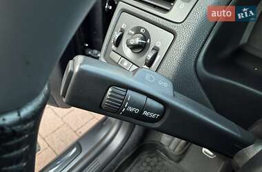 Универсал Volvo V50 2012 в 