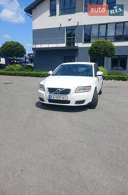 Универсал Volvo V50 2010 в Львове