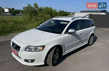 Универсал Volvo V50 2012 в 