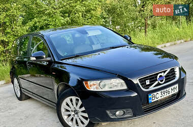 Универсал Volvo V50 2010 в 