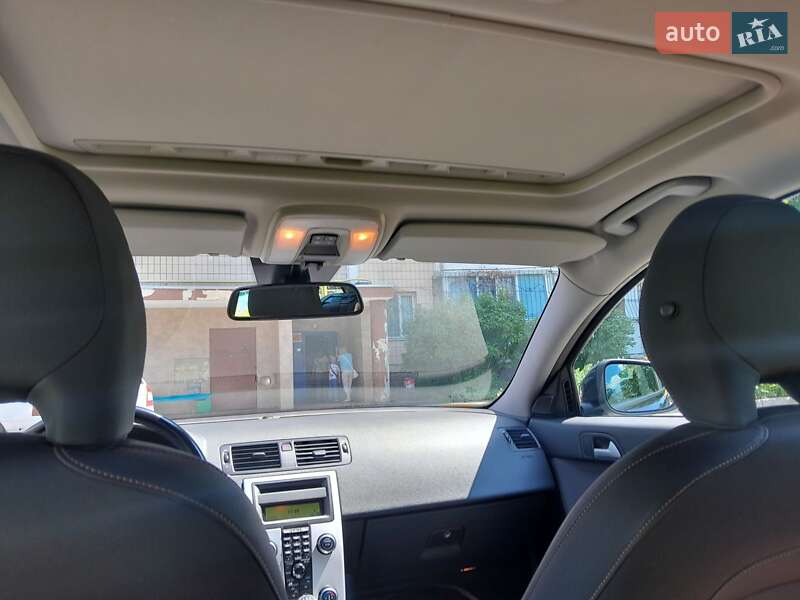 Універсал Volvo V50 2009 в Києві фото 6 Універсал Volvo V50 2009 в Києві