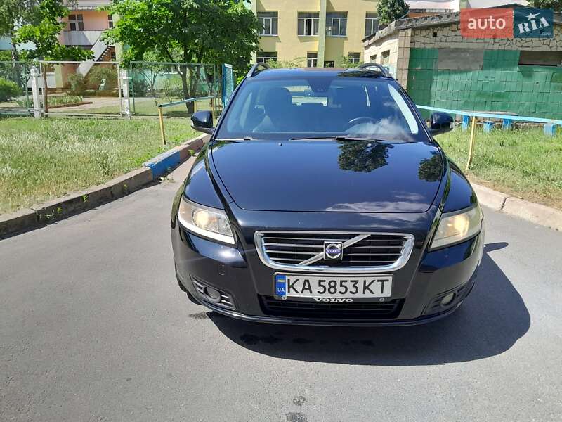 Універсал Volvo V50 2009 в Києві фото 3 Універсал Volvo V50 2009 в Києві