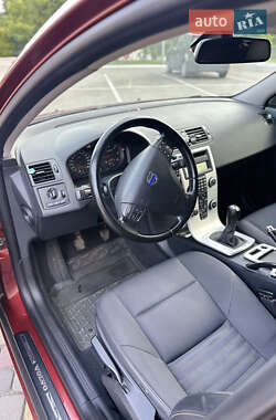 Универсал Volvo V50 2010 в 