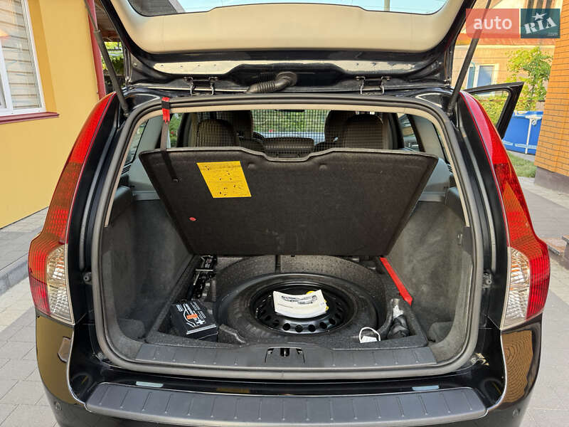 Універсал Volvo V50 2008 в Ковелі