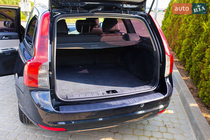 Универсал Volvo V50 2008 в Львове фото 26 Универсал Volvo V50 2008 в Львове