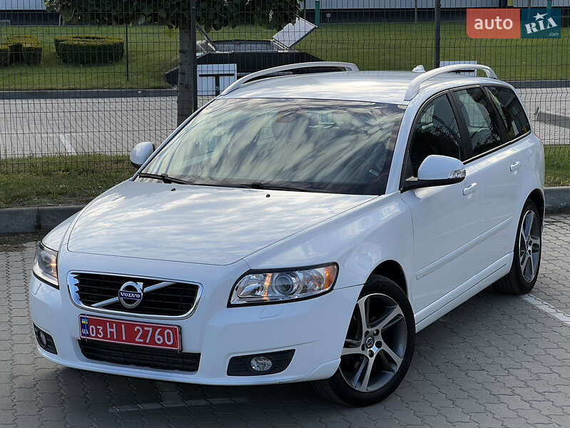 Універсал Volvo V50 2012 в Радивиліві
