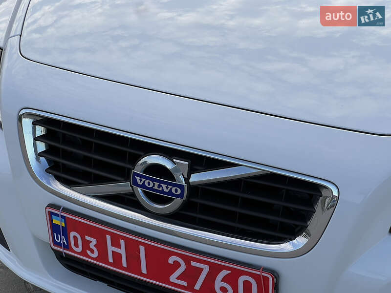 Універсал Volvo V50 2012 в Радивиліві