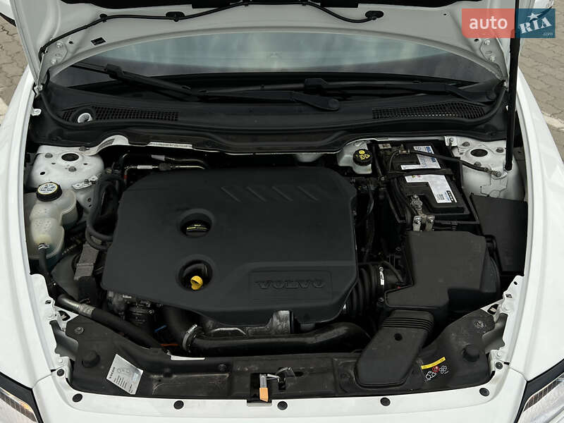 Універсал Volvo V50 2012 в Радивиліві