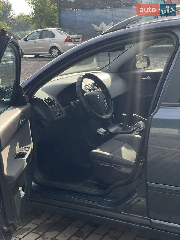 Универсал Volvo V50 2009 в Луцке
