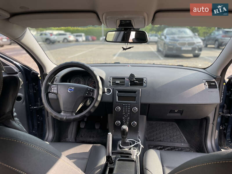 Универсал Volvo V50 2009 в Луцке