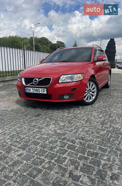 Универсал Volvo V50 2012 в Кременце