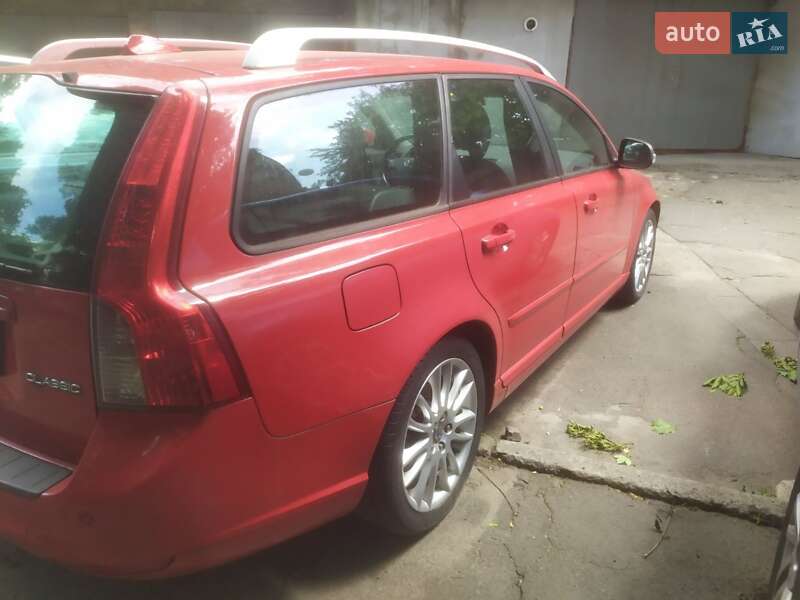 Универсал Volvo V50 2011 в Львове