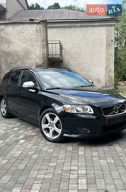 Универсал Volvo V50 2011 в Киеве